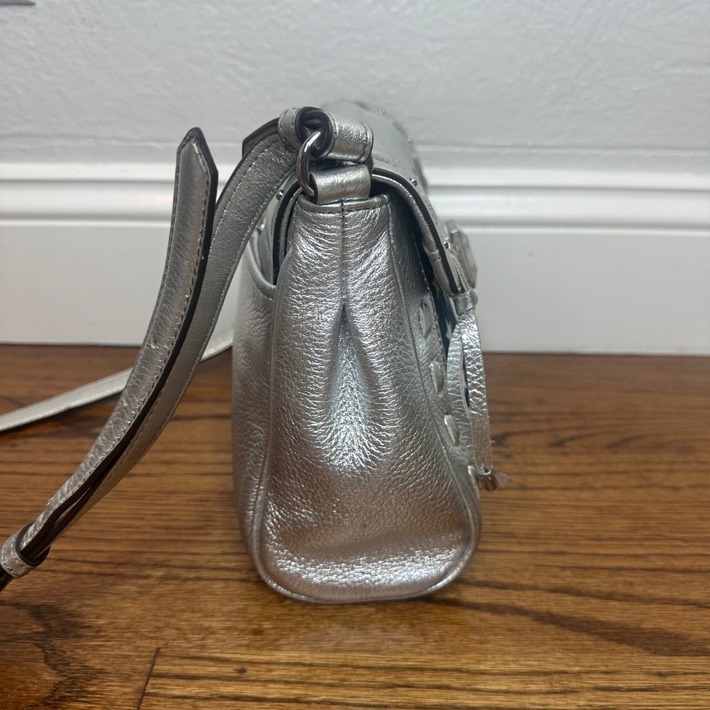 Aimee Kestenberg Washington Silver Leather Tote American Flag Crossbody Handbag - Picture 7 of 8